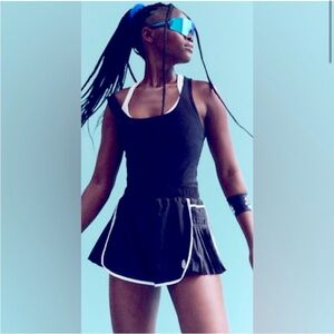 New Free People Movement Easy Tiger Shortsie Black Small